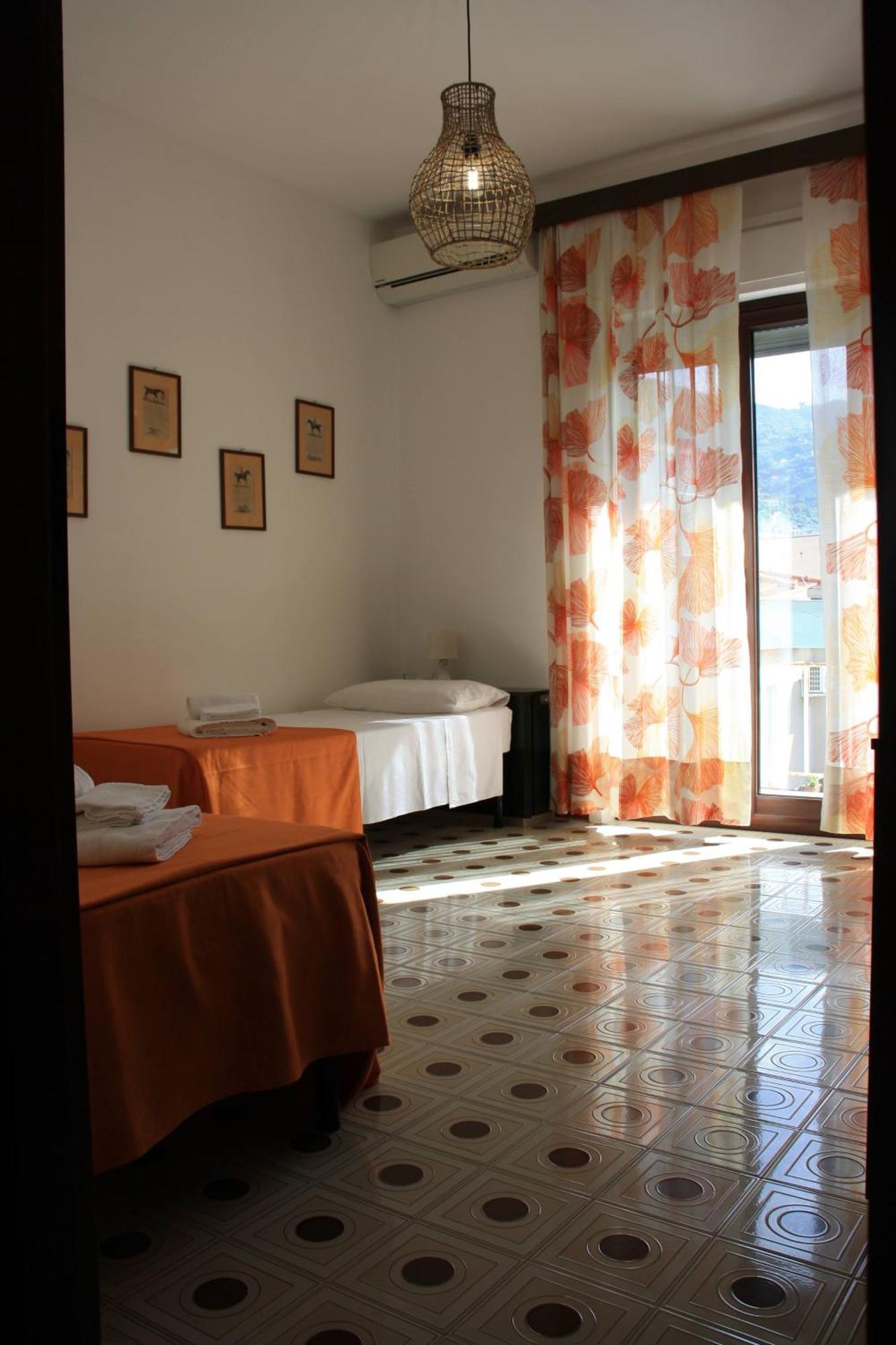 Appartement Archimede Lounge à Cefalù Extérieur photo