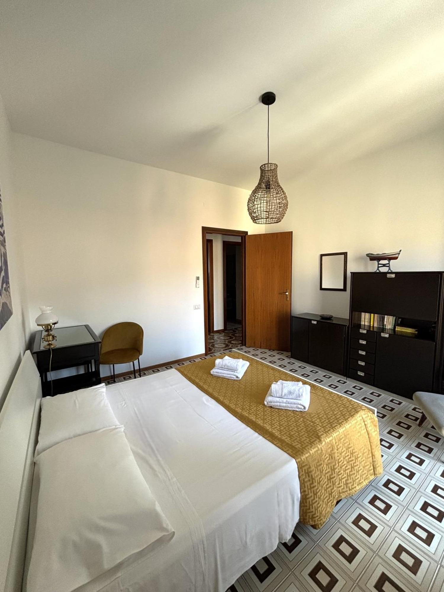 Appartement Archimede Lounge à Cefalù Extérieur photo